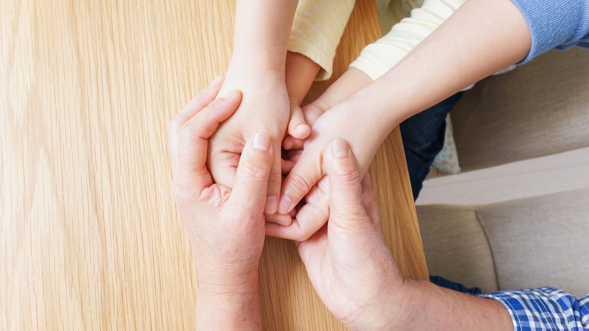 Bir yoshgacha bo‘lgan davrda hissiy bog‘lanish va yaqinlik